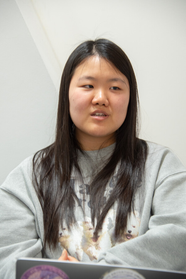 이예진씨는 “사람들이 총선에 대해 관심이 줄어든 것 같다”고 말했다. <strong>안정연 사진기자