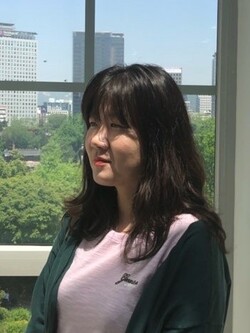 김미정 밤의서점 대표·번역가