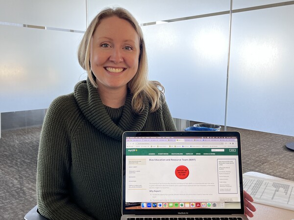 캠퍼스 내 학생들이 위법 행위로 인해 학업에 방해받지 않도록 관리하는 OSCRR의 에밀리(Emily) 부국장. OSCRR은 피해자 중심의 따돌림 구제책을 마련해두고 있다. <strong>백가은 기자