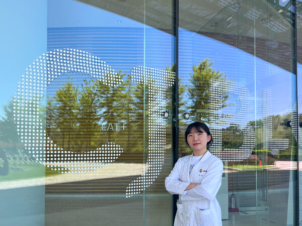 CJ 햇반 제품 개발 연구원으로 일하고 있는 이재인씨. 제공=이재인씨