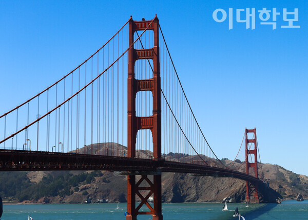 샌프란시스코(San Francisco)의 대표적 상징물인 금문교의 모습.<strong> 안정연 사진기자