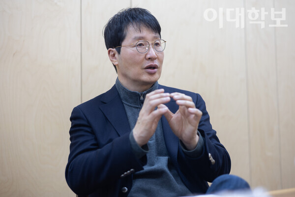 류인균 교수는 "이 연구를 통해 잠을 왜 자는가에 대한 근원적인 이유를 알 수 있었다"고 말했다.  <strong>변하영 사진기자