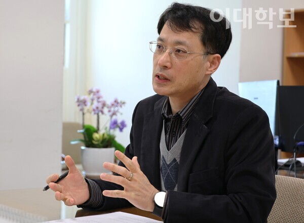 이준엽 기획처장은 "이향숙 총장의 슬로건, 새 시대, 새 이화’를 가시화하는 것이 기획처의 목표"라고 말했다. 진유경 사진기자