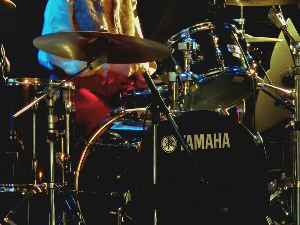 라이브하우스에서 연주하는 ‘나그스’ 멤버. 제공=하영은씨